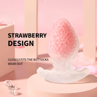 Her Lips Dynamic Strawberry Anal Plug